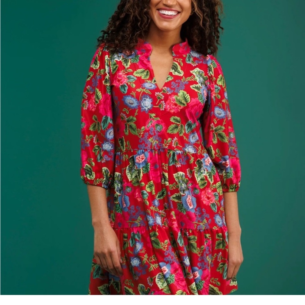 Smith an Quinn Floral Red Tiered Mini Dress with V-Neck